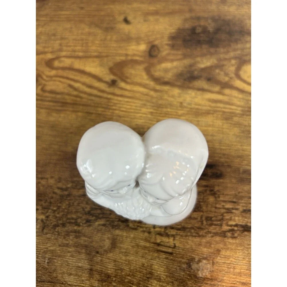 Vintage Ceramic Bride & Groom Wedding Bell White Porcelain Figurine Keepsake